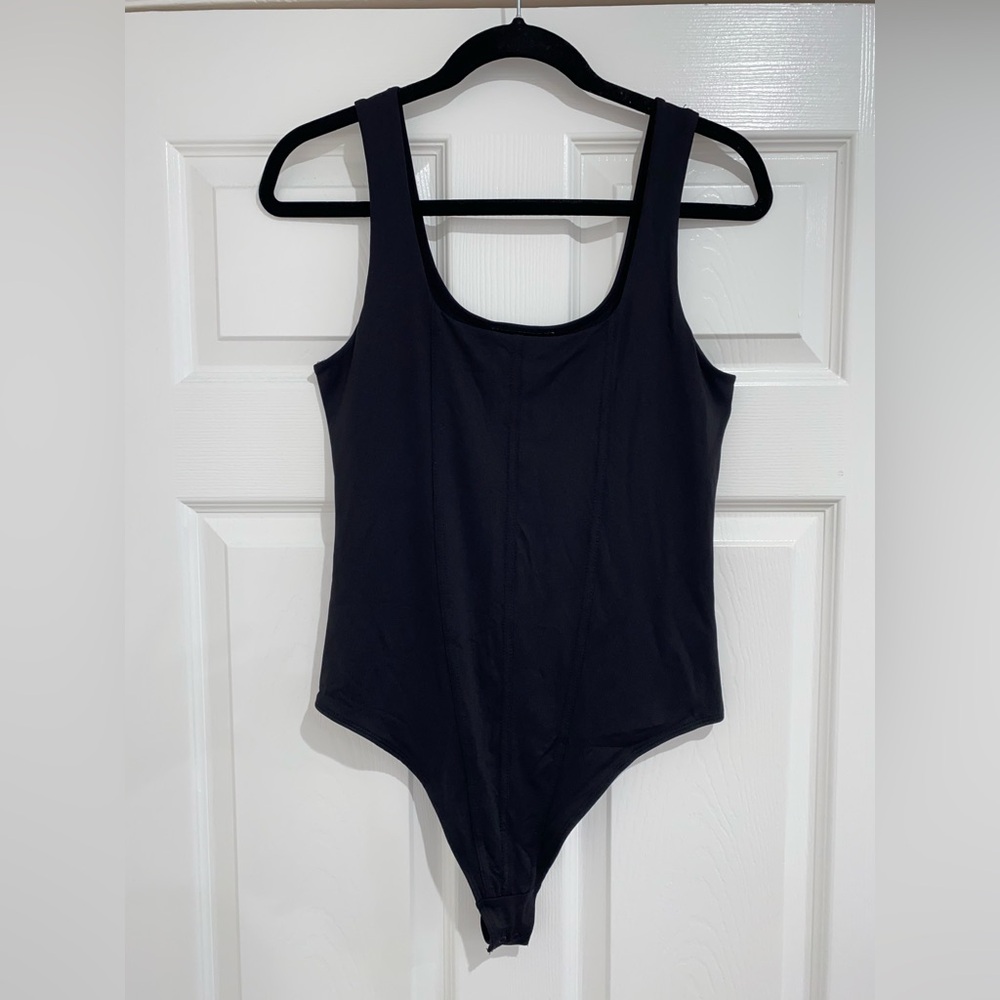 HOUSE OF HARLOW 1960 Black Tank Bodysuit (M)